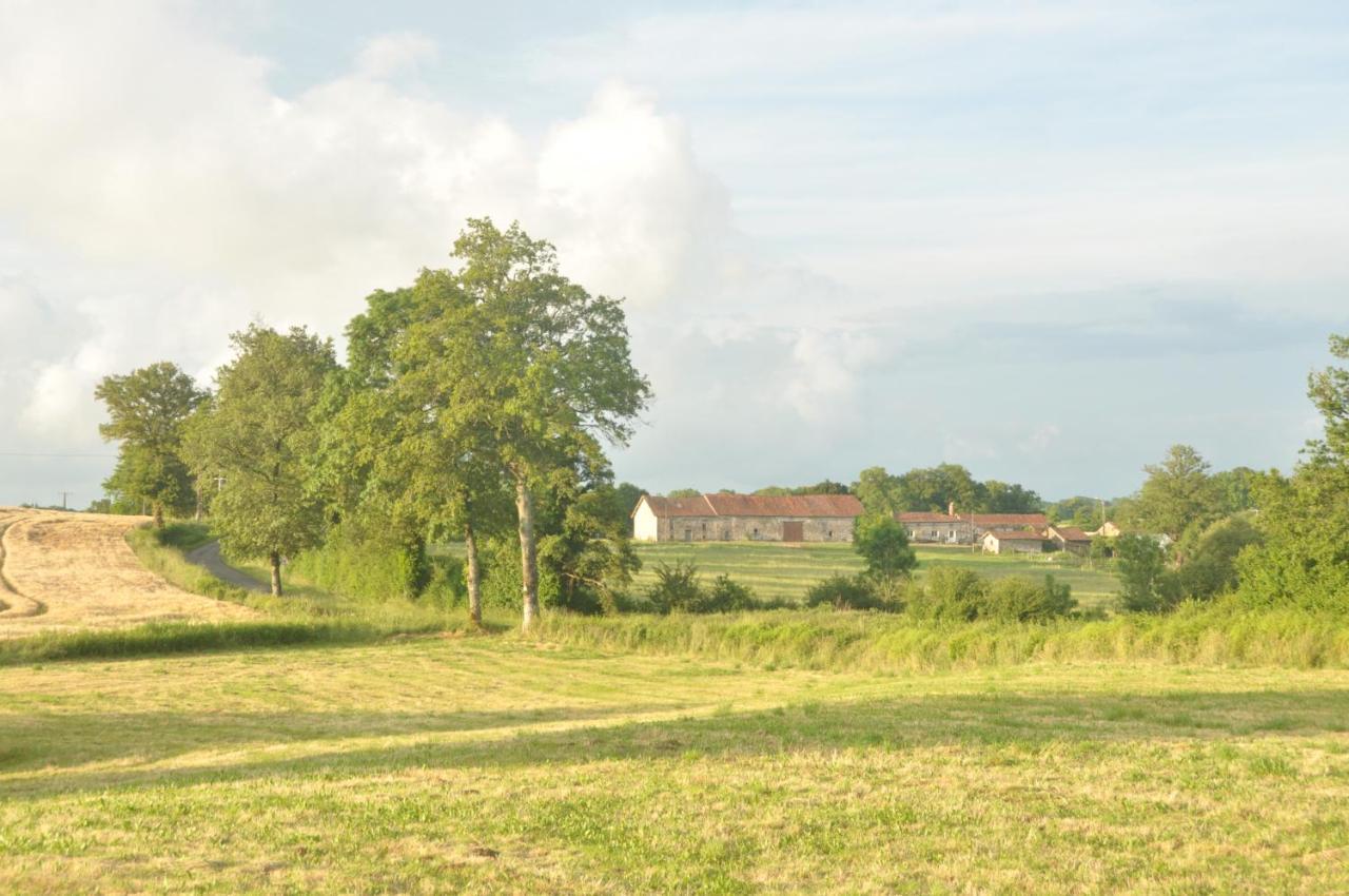 Vila La Ferme Aux Cinq Sens Bussiere-Boffy Exteriér fotografie